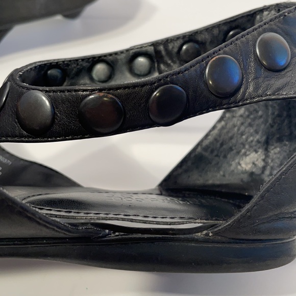 Kenneth Cole Reaction Gem-Nastics Sandals - Picture 7 of 7